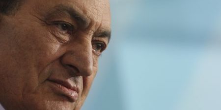 mubarak resigns