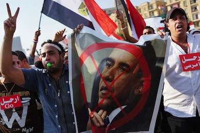 Egypt Protsts Intensify As Army Deadline Approaches
